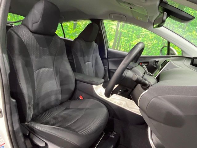 TOYOTA PRIUS 4WD 2017