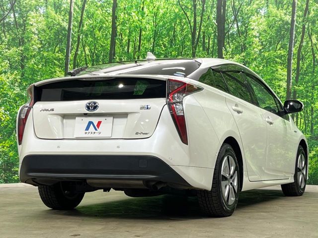 TOYOTA PRIUS 4WD 2017