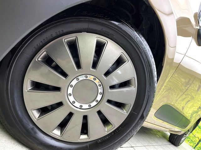 TOYOTA SIENTA HYBRID 2024