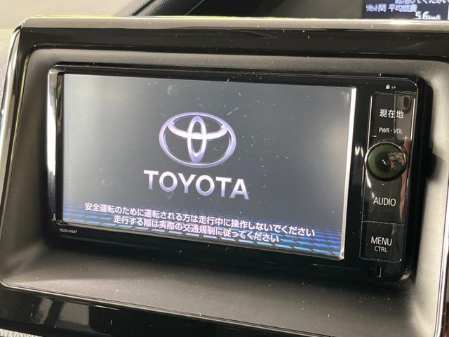 TOYOTA VOXY 4WD 2014