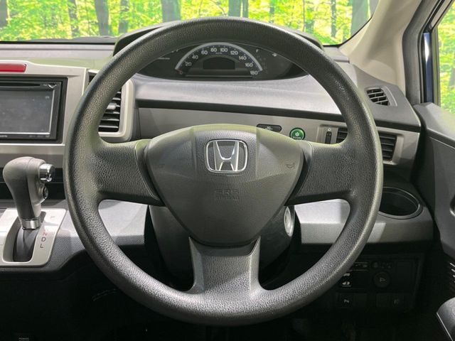 HONDA FREED 2011