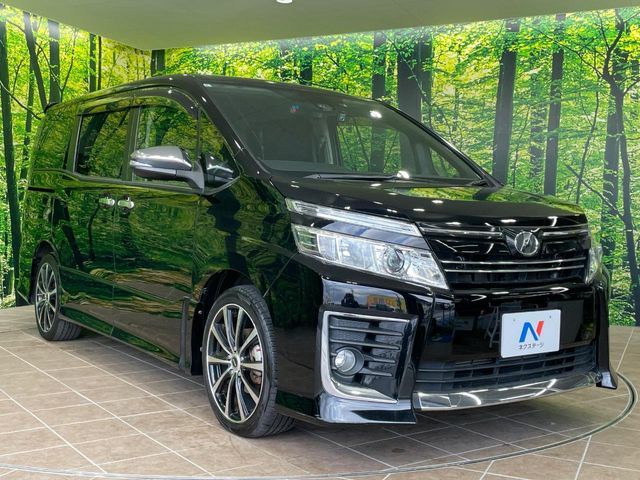 TOYOTA VOXY 2016