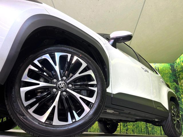 TOYOTA YARIS CROSS 2025