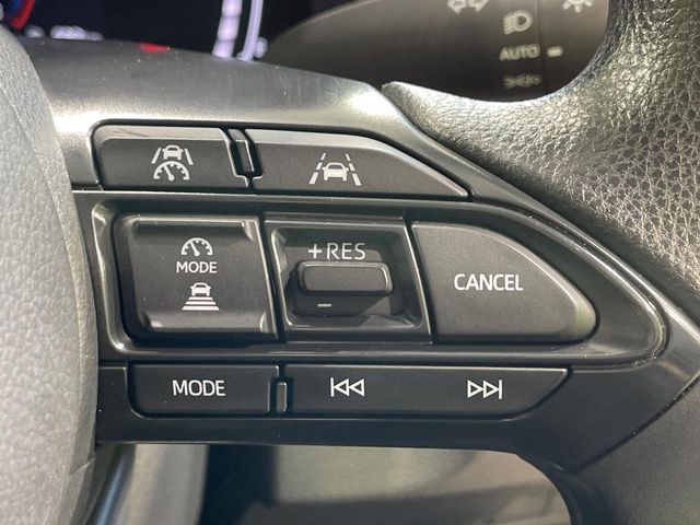 TOYOTA YARIS CROSS 2025