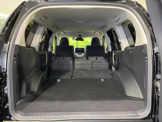 TOYOTA LANDCRUISER PRADO 2023