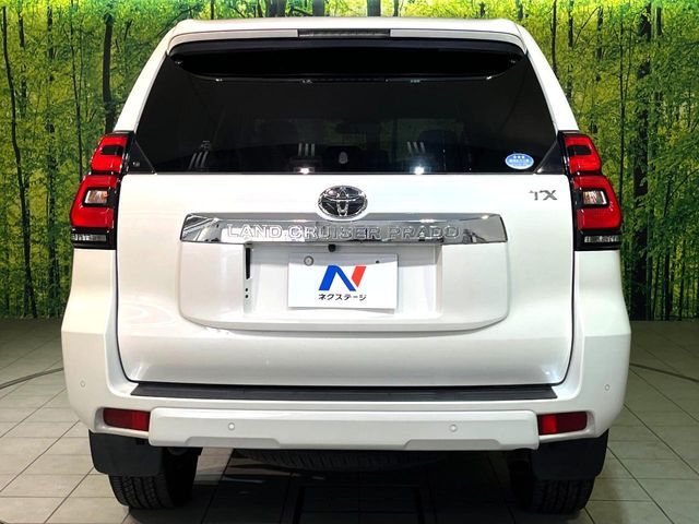 TOYOTA LANDCRUISER PRADO 2018