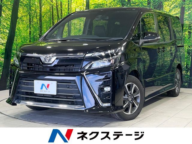 TOYOTA VOXY 2021