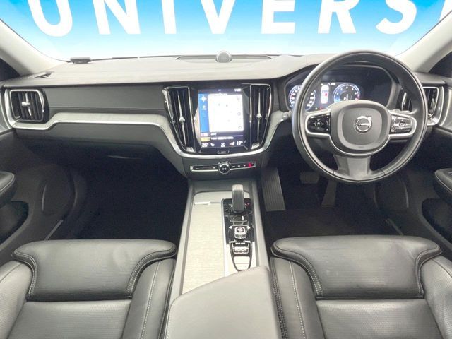 VOLVO VOLVO V60 CROSS COUNTRY 2021