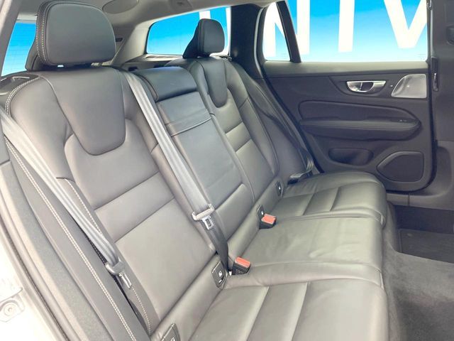 VOLVO VOLVO V60 CROSS COUNTRY 2021