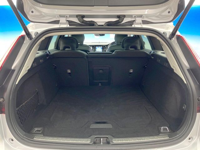 VOLVO VOLVO V60 CROSS COUNTRY 2021