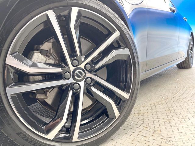 VOLVO VOLVO V90 2021