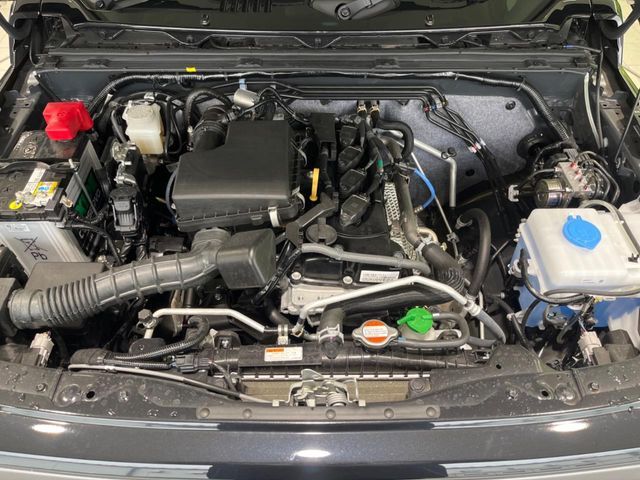 SUZUKI JIMNY NOMADE 2025