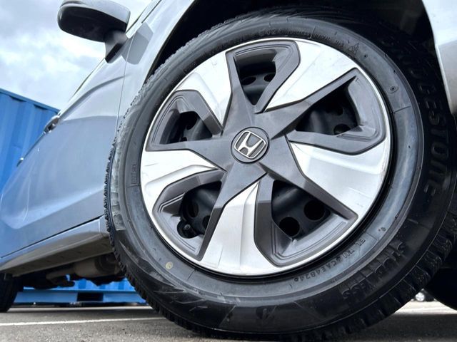 HONDA FIT HYBRID 4WD 2017