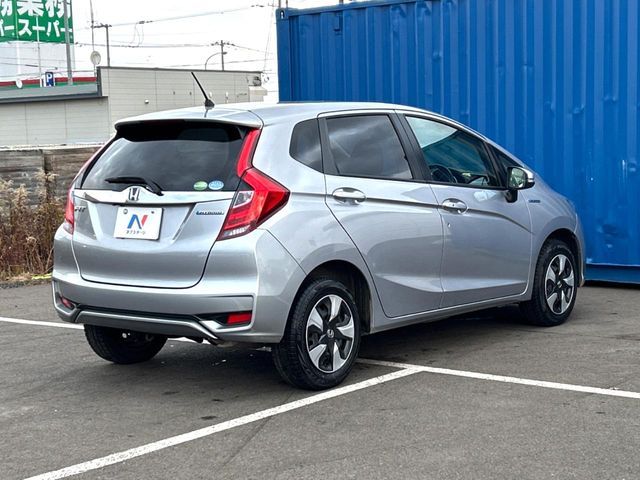 HONDA FIT HYBRID 4WD 2017