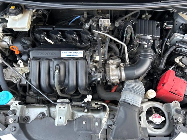 HONDA FIT HYBRID 4WD 2017