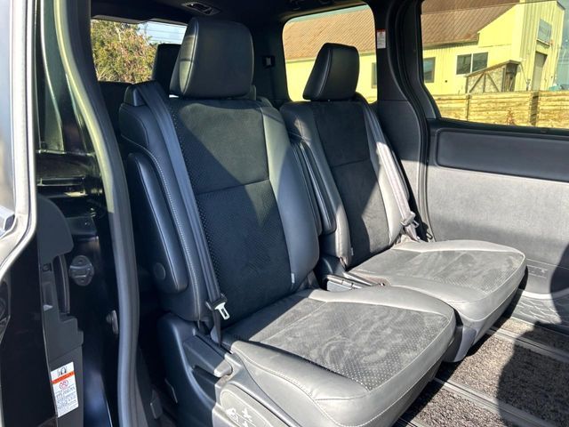 TOYOTA VOXY 4WD 2021