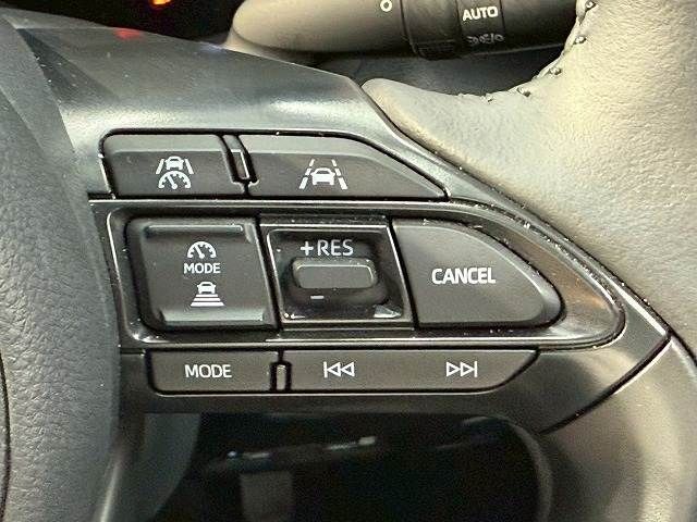 TOYOTA YARIS CROSS HYBRID 2025