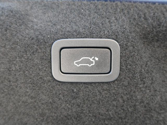 JAGUAR JAGUAR XEseries 2016