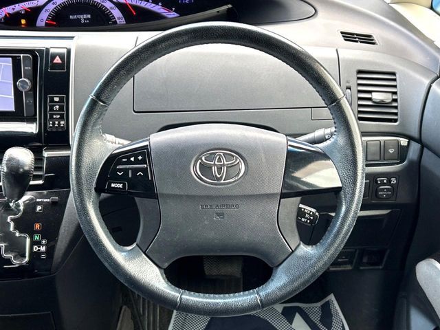 TOYOTA ESTIMA  4WD 2012