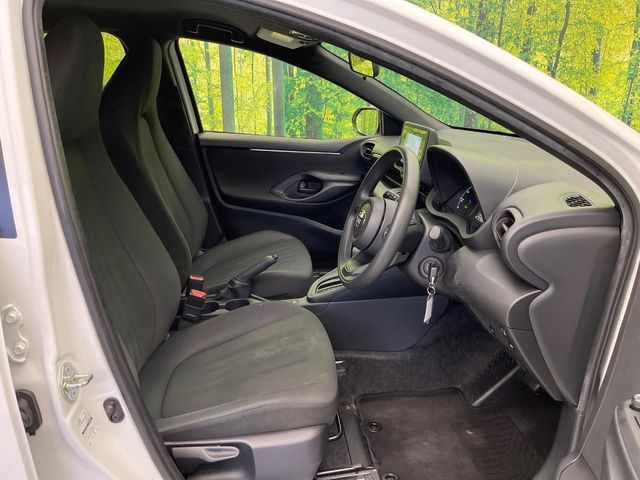 TOYOTA YARIS HYBRID 2022