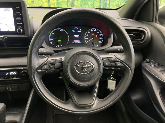 TOYOTA YARIS HYBRID 2022