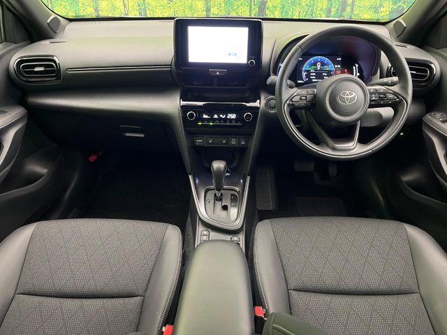 TOYOTA YARIS CROSS 2025