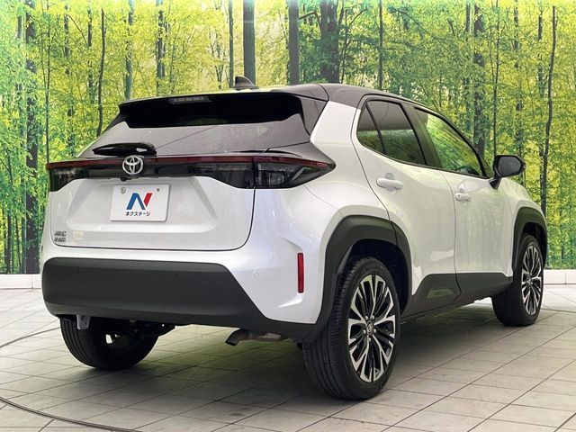 TOYOTA YARIS CROSS 2025