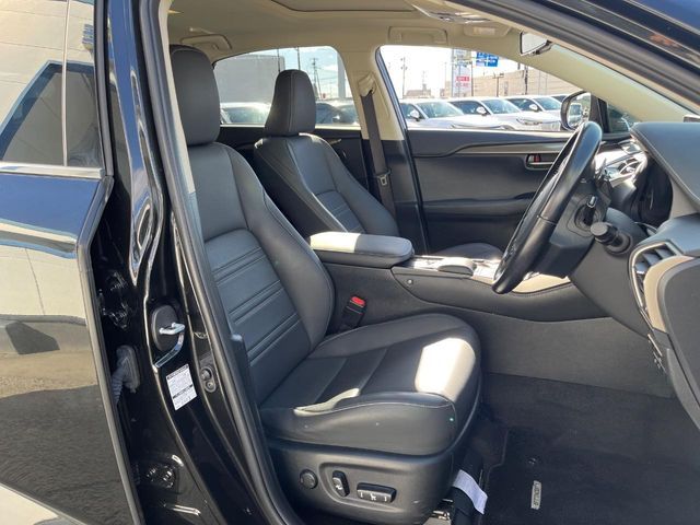 TOYOTA LEXUS NX300 2019