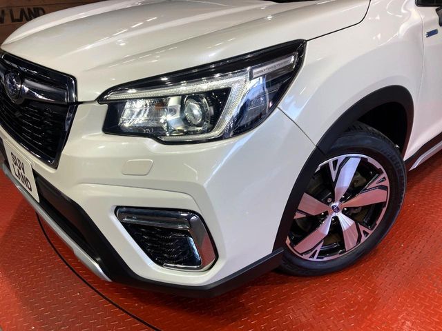 SUBARU FORESTER 2018