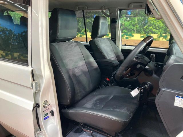 TOYOTA LANDCRUISER 70 2024