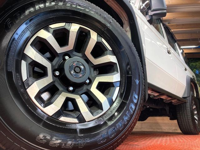 TOYOTA LANDCRUISER 70 2024