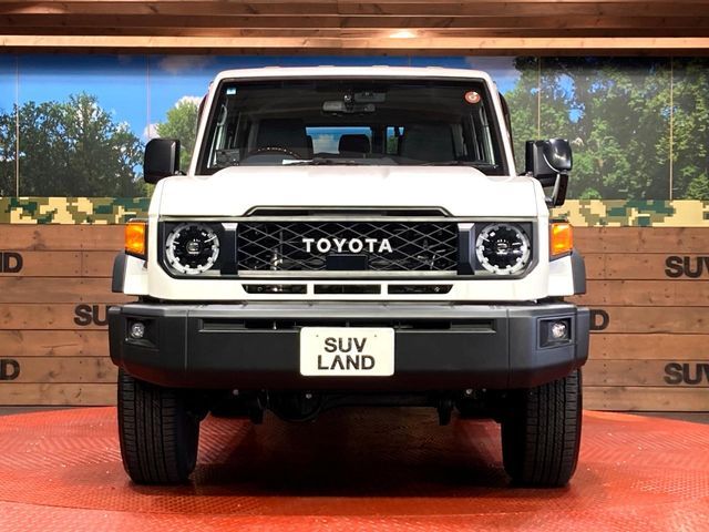 TOYOTA LANDCRUISER 70 2024