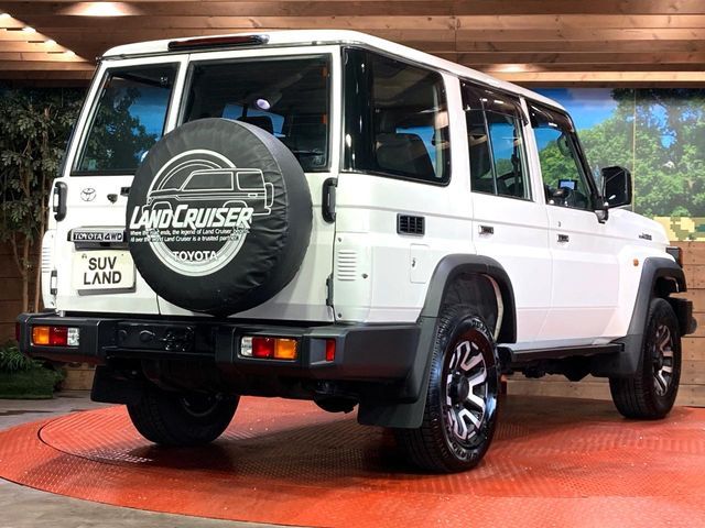 TOYOTA LANDCRUISER 70 2024