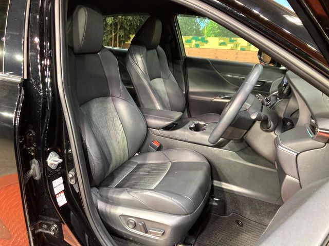 TOYOTA HARRIER 2WD 2023