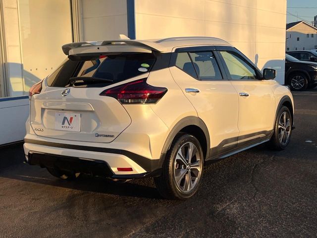 NISSAN KICKS 2020