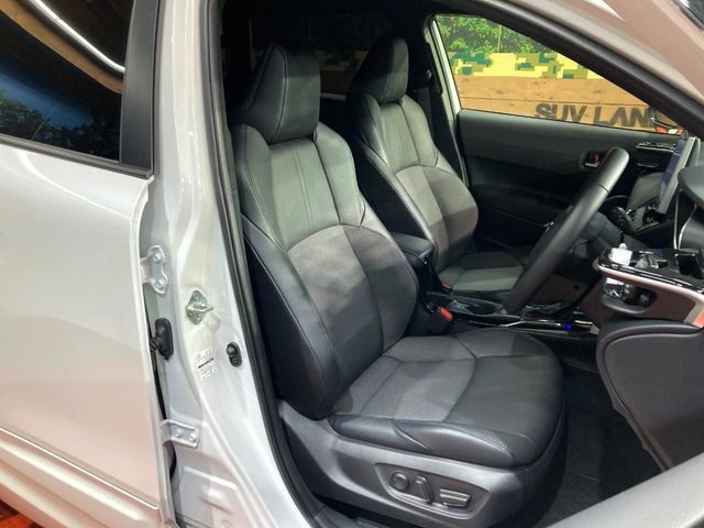 TOYOTA COROLLA CROSS HYBRID 2025