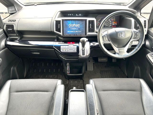 HONDA STEPWAGON SPADA 2012