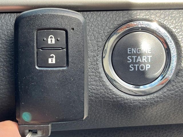 TOYOTA HARRIER 2WD 2016