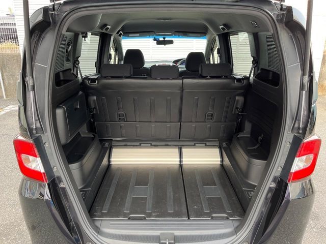 HONDA FREED Spike 2012