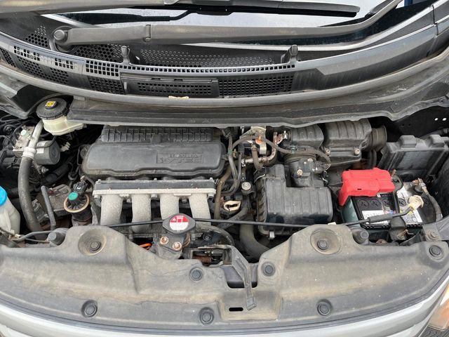 HONDA FREED Spike 2012