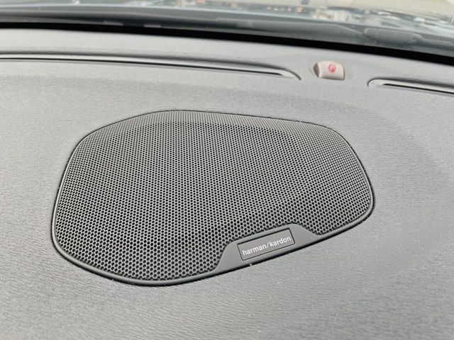 VOLVO VOLVO V40 2016