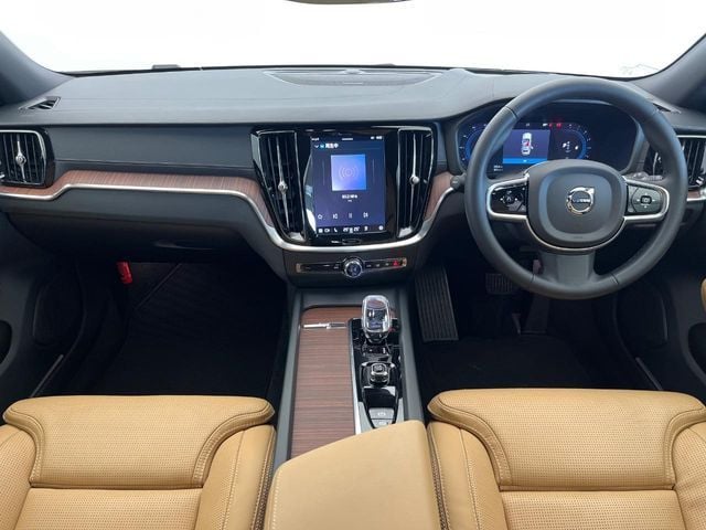 VOLVO VOLVO V60 CROSS COUNTRY 2023