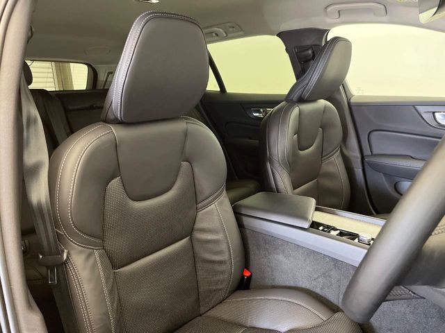 VOLVO VOLVO V60 CROSS COUNTRY 2022