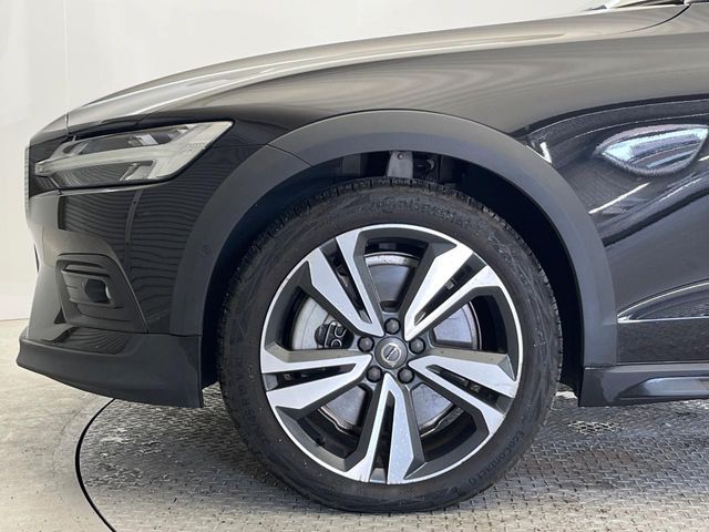 VOLVO VOLVO V60 CROSS COUNTRY 2022