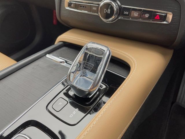 VOLVO VOLVO XC90 2021