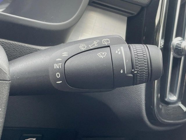 VOLVO VOLVO XC40 2022