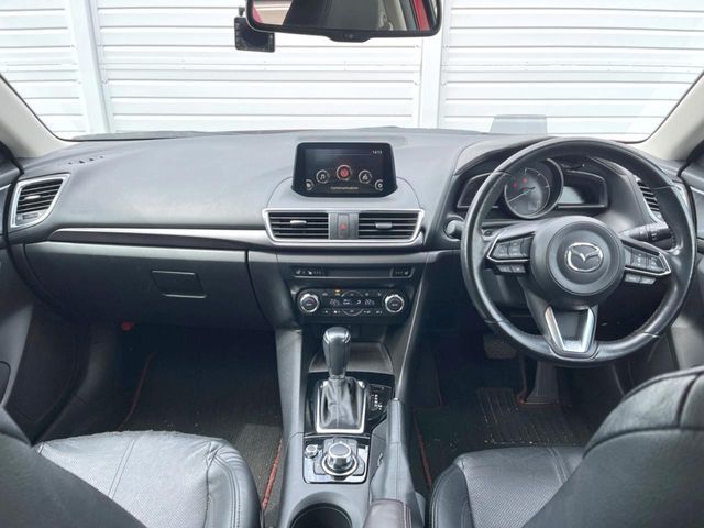 MAZDA AXELA SPORTS 2017