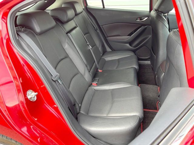 MAZDA AXELA SPORTS 2017