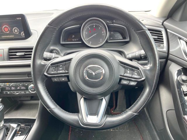 MAZDA AXELA SPORTS 2017