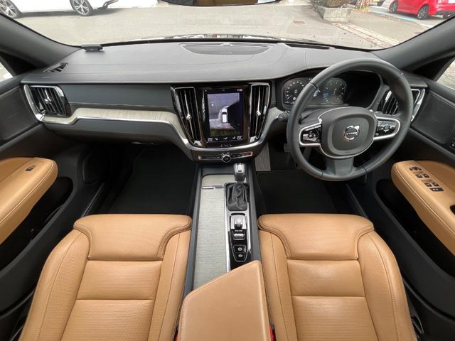 VOLVO VOLVO V60 2019